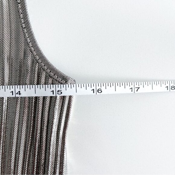 Andrea Jovine Metallic Mock Neck Pleated Sleeveless Top Blouse Size S - Picture 6 of 8